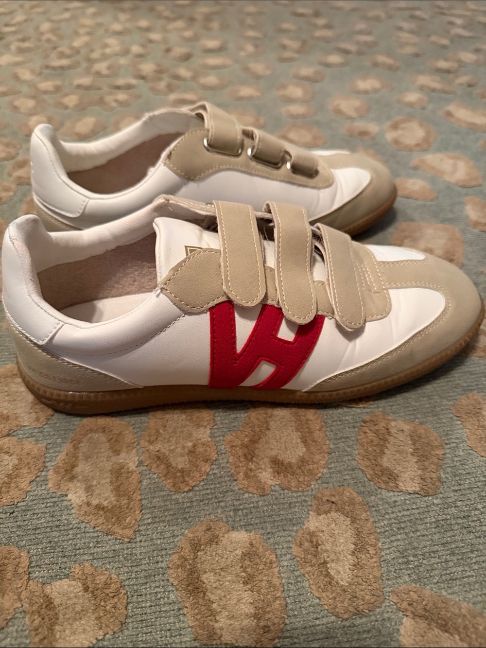 Vintage Havana White and Beige Sneakers with Red Accent